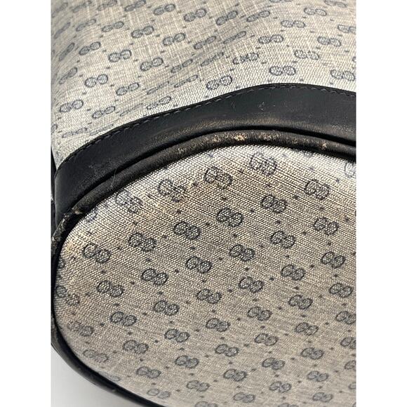 Gucci Italy Vintage 1980's GG Monogram Navy Gray Drawstring Bucket Bag - Picture 8 of 15